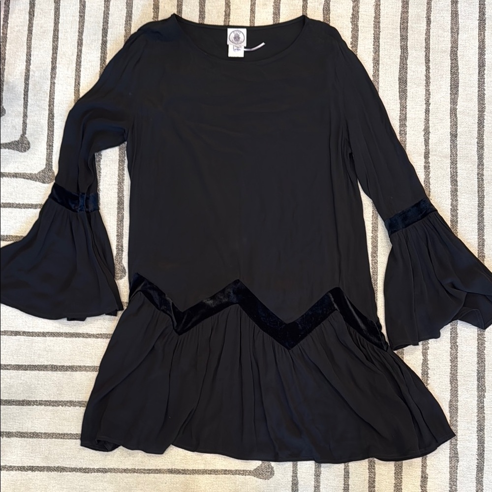 NWOT Black bell sleeve dress with dropped waist